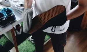 Kesalahan bisnis laundry sepatu, Sumber: sneaklinid.com
