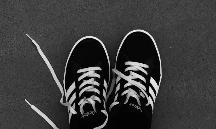 Sepatu lembab, Sumber: pexels.com