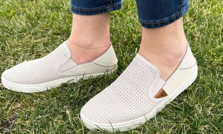 Kesalahan perawatan sepatu slip on, Sumber: travelandleisure.com