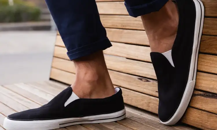 Tips merawat sepatu slip on, Sumber: etiko.com.au