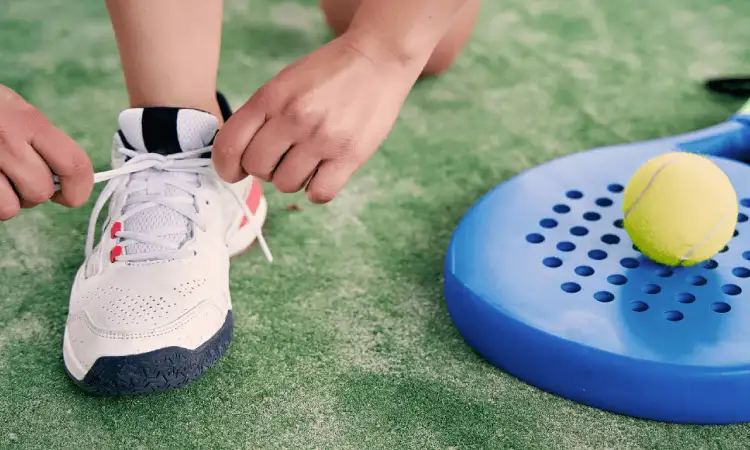 Faktor memilih sepatu padel, Sumber: padelsouq.com