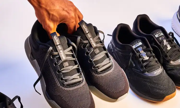 Sepatu training, Sumber: hearstapps.com