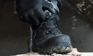 Cuci safety boot, Sumber: oakeyssafety.co.uk